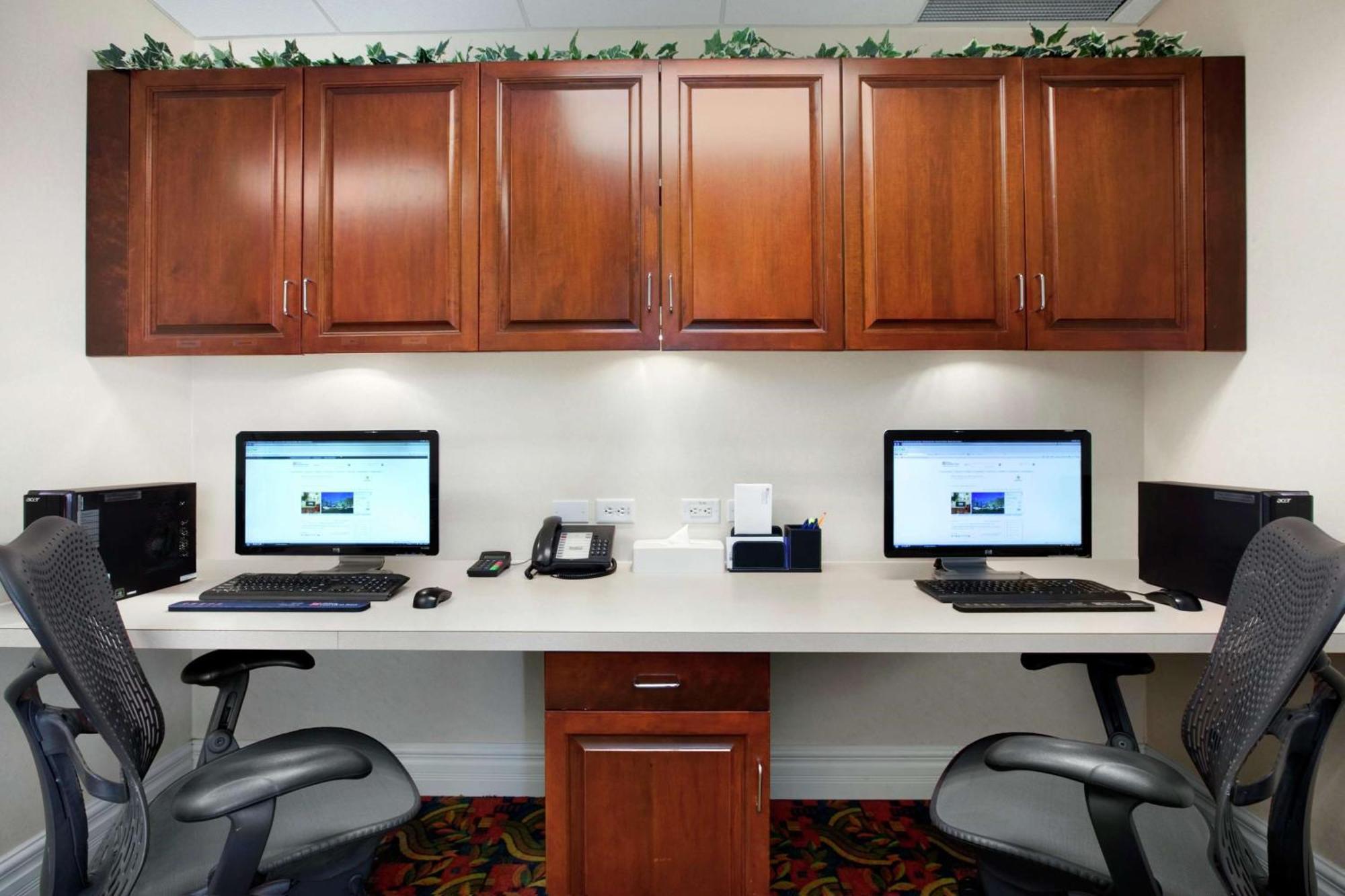 Hilton Garden Inn West Edmonton Buitenkant foto