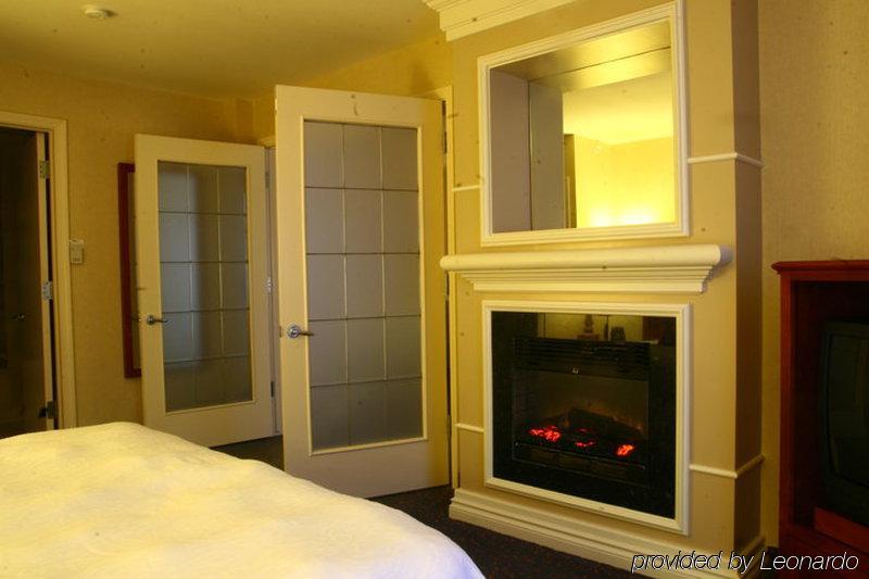 Hilton Garden Inn West Edmonton Kamer foto