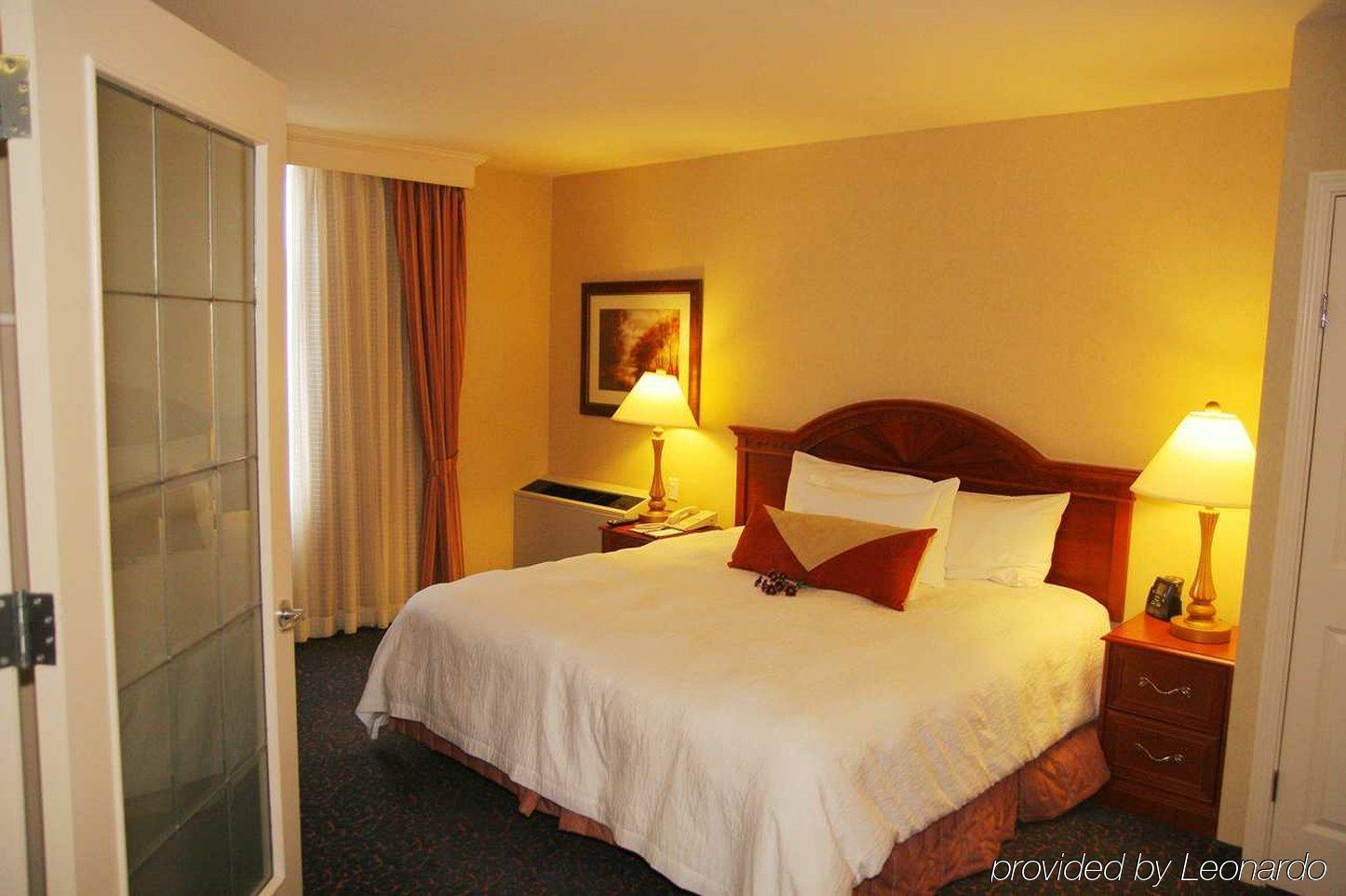 Hilton Garden Inn West Edmonton Kamer foto