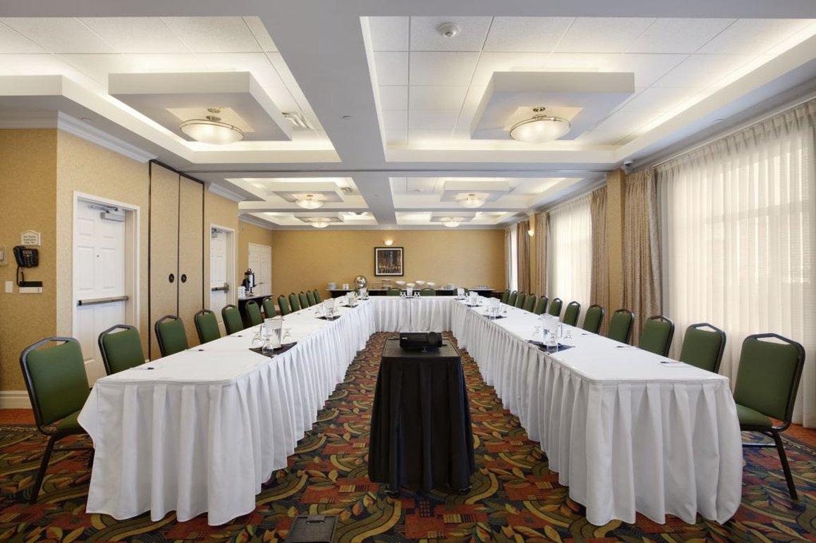 Hilton Garden Inn West Edmonton Buitenkant foto